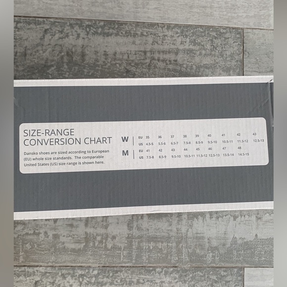 Dansko Shoe Box Empty For your Gift Wrap - Picture 5 of 13